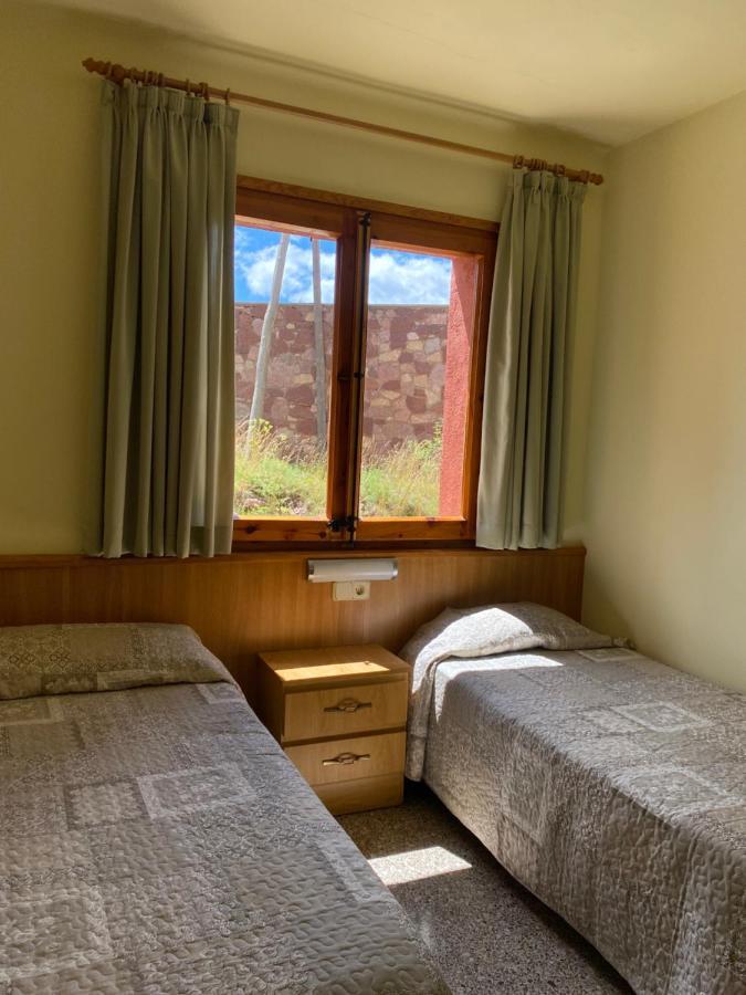 Hostal Alt Llobregat Castellar De N'Hug Exterior foto
